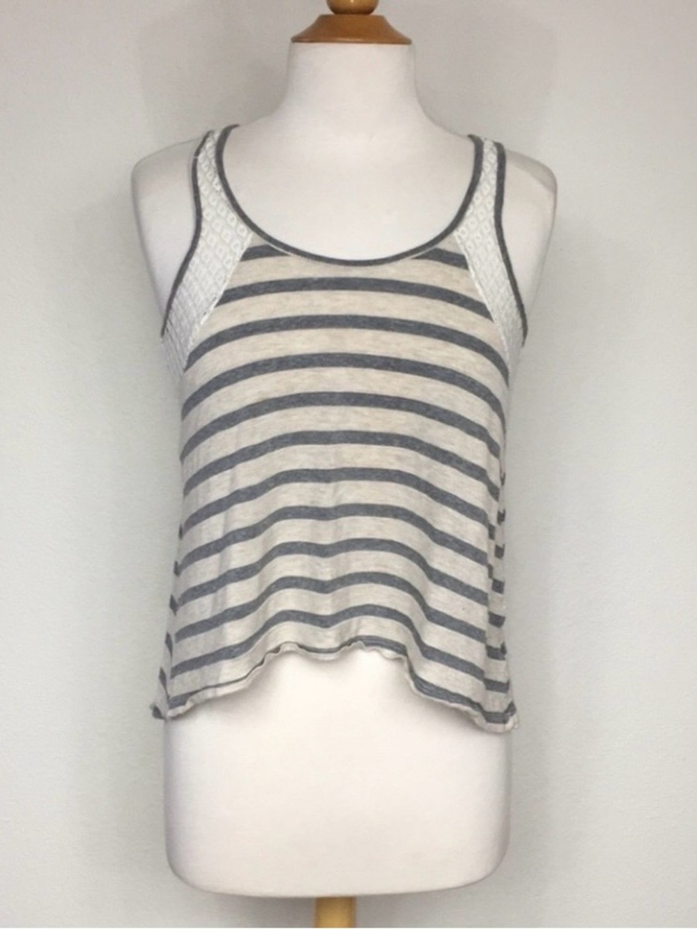 3/$25 Ten Sixty Sherman Juniors Grey Crochet Stripe Tank Top Size Small Coastal